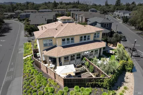 View/Area - 101 Grayson Way, Healdsburg, CA 95448 photo 3 of 4