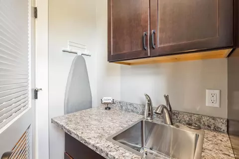 Kitchen - 101 Grayson Way, Healdsburg, CA 95448 photo 6 of 6