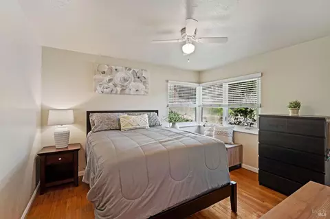 Bedroom - 3217 Vichy Ave, Napa, CA 94558 photo 4 of 7