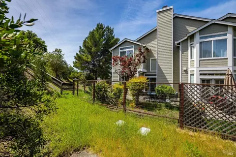 Exterior - 94 Del Sur St, Vallejo, CA 94591 photo 9 of 9