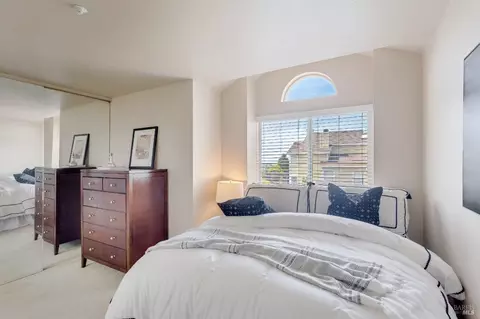 Bedroom - 94 Del Sur St, Vallejo, CA 94591 photo 6 of 6