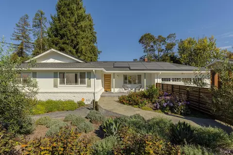13 Melinda Ln, Petaluma, CA 94952