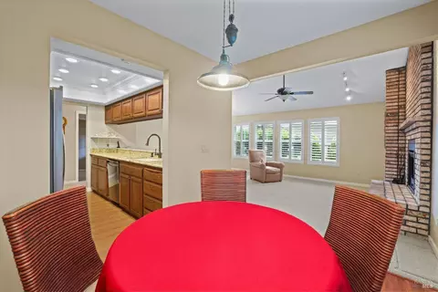 Dining - 920 Monique Way, Dixon, CA 95620 photo 1 of 2
