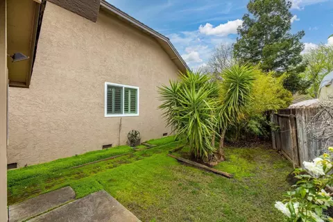 Exterior - 920 Monique Way, Dixon, CA 95620 photo 23 of 34