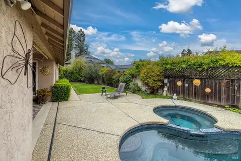 Exterior - 920 Monique Way, Dixon, CA 95620 photo 21 of 34