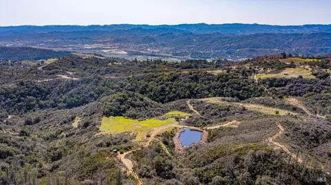 31909 Green Rd, Cloverdale, CA 95425