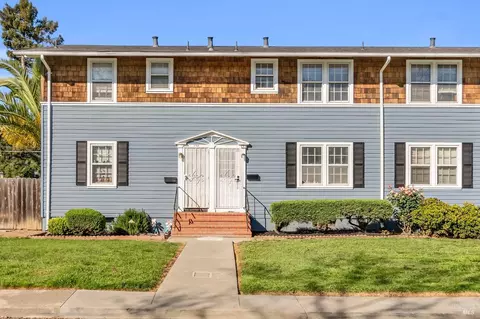 Exterior - 122 Calhoun St, Vallejo, CA 94590 photo 2 of 5