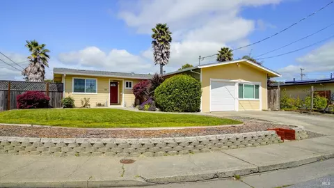 1101 Madison St, Petaluma, CA 94952