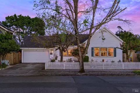515 C St, Petaluma, CA 94952