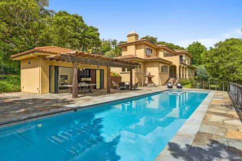10 Leona Dr, San Rafael, CA 94903