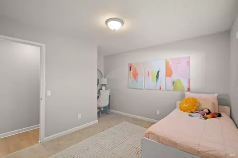 Bedroom - 290 S 8th St, Dixon, CA 95620 photo 3 of 5