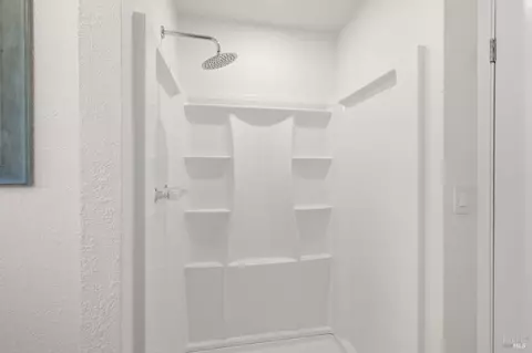 Bath - 290 S 8th St, Dixon, CA 95620 photo 2 of 4