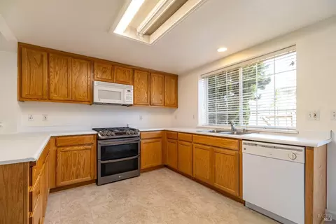 511 Daniels Ave, Vallejo, CA 94590 photo 4