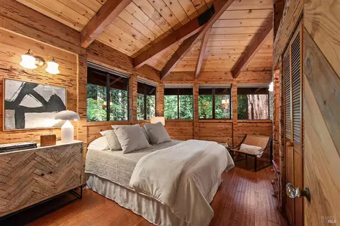 Bedroom - 11046 Golf Ct, Monte Rio, CA 95462 photo 1 of 5