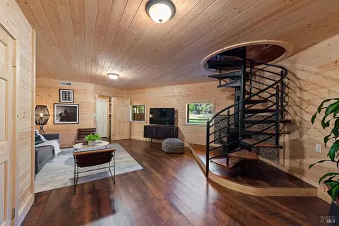 Living - 11046 Golf Ct, Monte Rio, CA 95462 photo 5 of 7