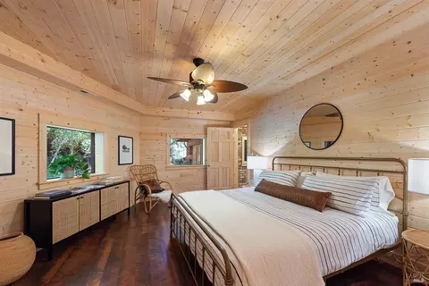 Bedroom - 11046 Golf Ct, Monte Rio, CA 95462 photo 5 of 5