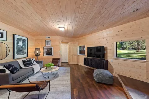 Living - 11046 Golf Ct, Monte Rio, CA 95462 photo 6 of 7