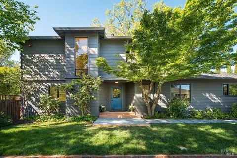 2 Shanley Ln, Ross, CA 94957 photo 3
