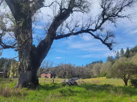 10681 Hearst Rd, Willits, CA 95490 photo 10