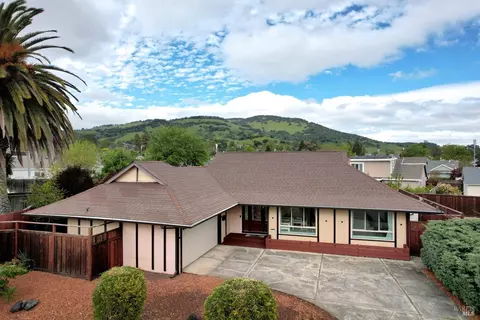 7 San Juan Ct, Novato, CA 94945