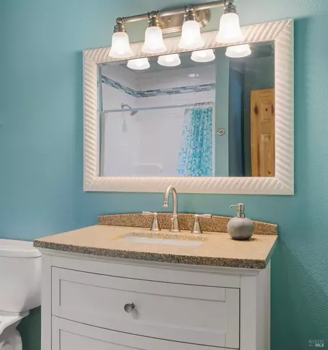 Bath - 46250 Iversen Dr, Gualala, CA 95445 photo 3 of 3