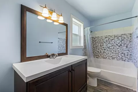 Bath - 46250 Iversen Dr, Gualala, CA 95445 photo 1 of 3
