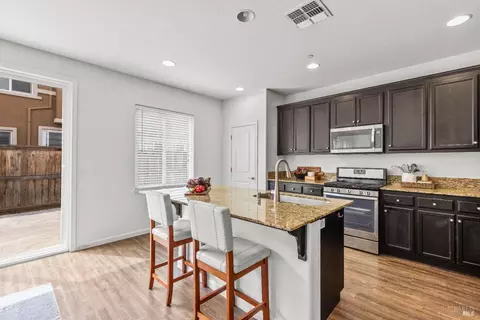 Kitchen - 230 Heritage Ln, Dixon, CA 95620 photo 2 of 3