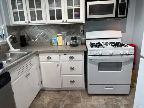 144 Mesa Verde St, Vallejo, CA 94589 photo 3