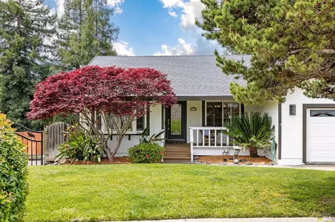 2108 Mount Olive Ct, Santa Rosa, CA 95404