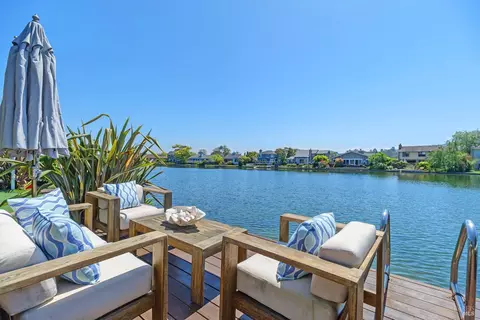 24 Corte Del Bayo Ct, Larkspur, CA 94939