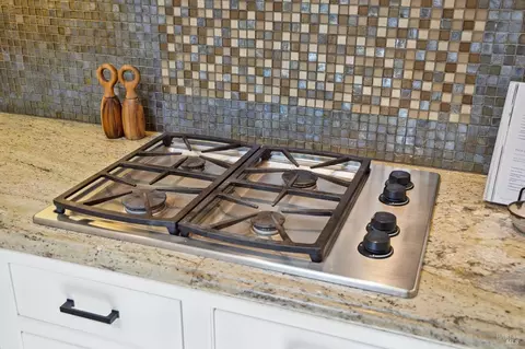 Kitchen - 95 Eldridge Ave, Mill Valley, CA 94941 photo 6 of 11