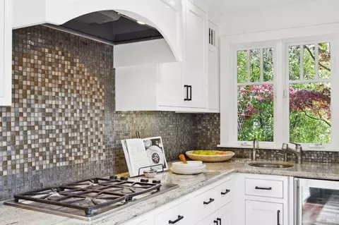 Kitchen - 95 Eldridge Ave, Mill Valley, CA 94941 photo 5 of 11