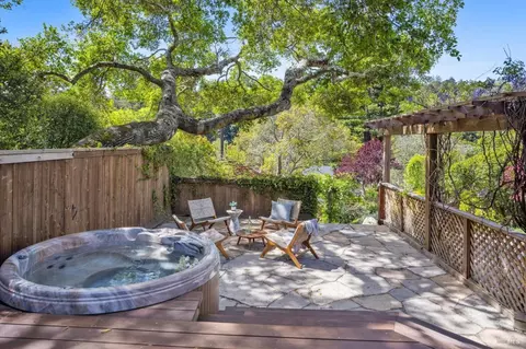 Exterior - 95 Eldridge Ave, Mill Valley, CA 94941 photo 18 of 34