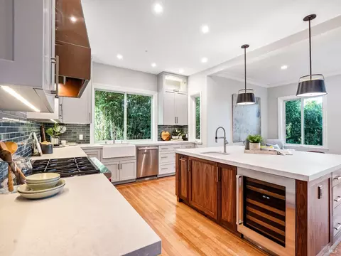 Kitchen - 112 Filbert Ave, Sausalito, CA 94965 photo 6 of 7
