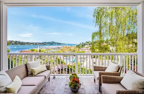 Exterior - 112 Filbert Ave, Sausalito, CA 94965 photo 1 of 9