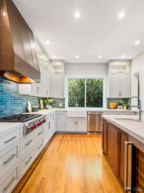 Kitchen - 112 Filbert Ave, Sausalito, CA 94965 photo 2 of 7