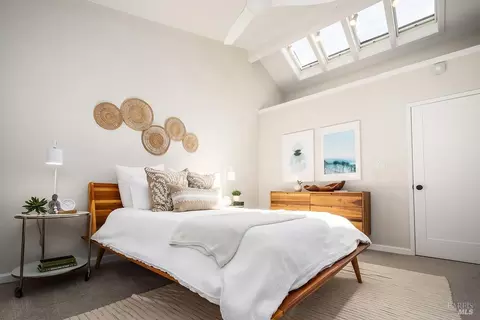 Bedroom - 87 Paseo Way, Greenbrae, CA 94904 photo 1 of 3