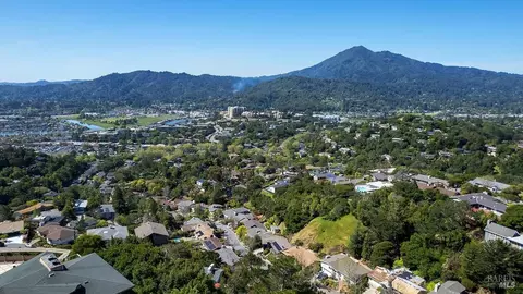 View/Area - 87 Paseo Way, Greenbrae, CA 94904 photo 3 of 5