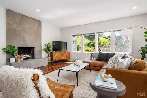 Living - 87 Paseo Way, Greenbrae, CA 94904 photo 4 of 6