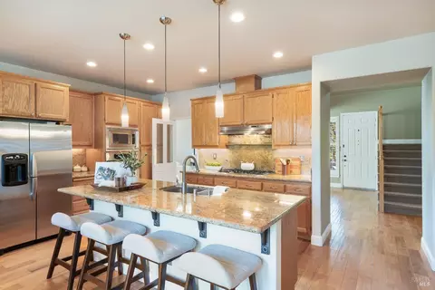 Kitchen - 1244 Pedroncelli Dr, Windsor, CA 95492 photo 3 of 6