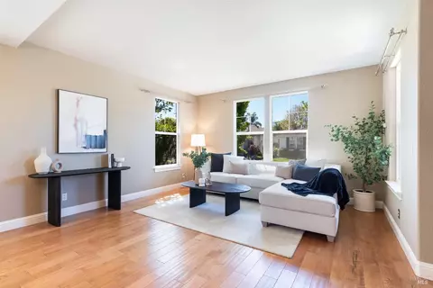 Living - 1244 Pedroncelli Dr, Windsor, CA 95492 photo 1 of 8