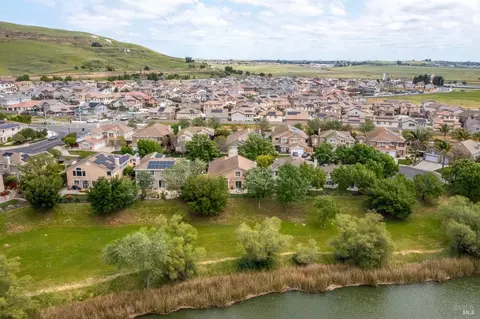 View/Area - 2917 Lakefront Ct, Fairfield, CA 94533 photo 4 of 9