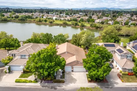View/Area - 2917 Lakefront Ct, Fairfield, CA 94533 photo 2 of 9
