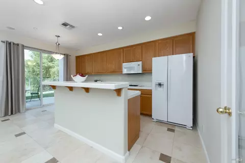 Kitchen - 2917 Lakefront Ct, Fairfield, CA 94533 photo 3 of 4