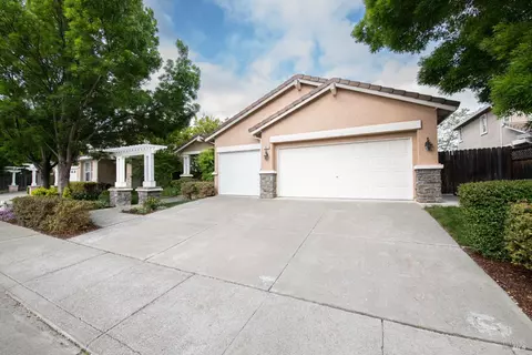 Exterior - 2917 Lakefront Ct, Fairfield, CA 94533 photo 12 of 13