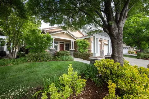Exterior - 2917 Lakefront Ct, Fairfield, CA 94533 photo 4 of 13