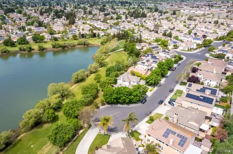 View/Area - 2917 Lakefront Ct, Fairfield, CA 94533 photo 5 of 9