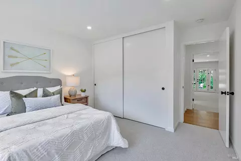 8 Esquire Ct, Novato, CA 94949 photo 27