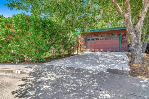 8 Esquire Ct, Novato, CA 94949 photo 40