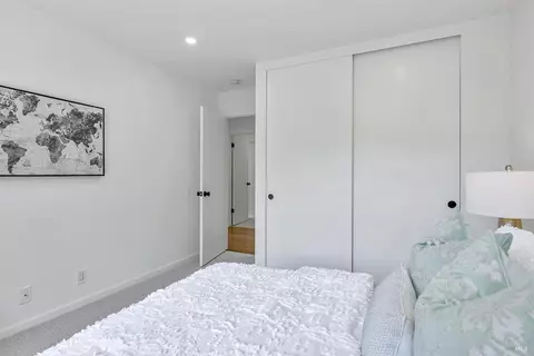 8 Esquire Ct, Novato, CA 94949 photo 30